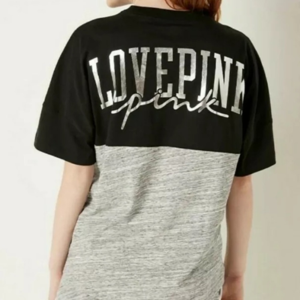 ❤️(SOLD)VS PINK- Varsity Crew, Sz: M, Blk/Gray Color Block w/ Foiled Logo *NWT*